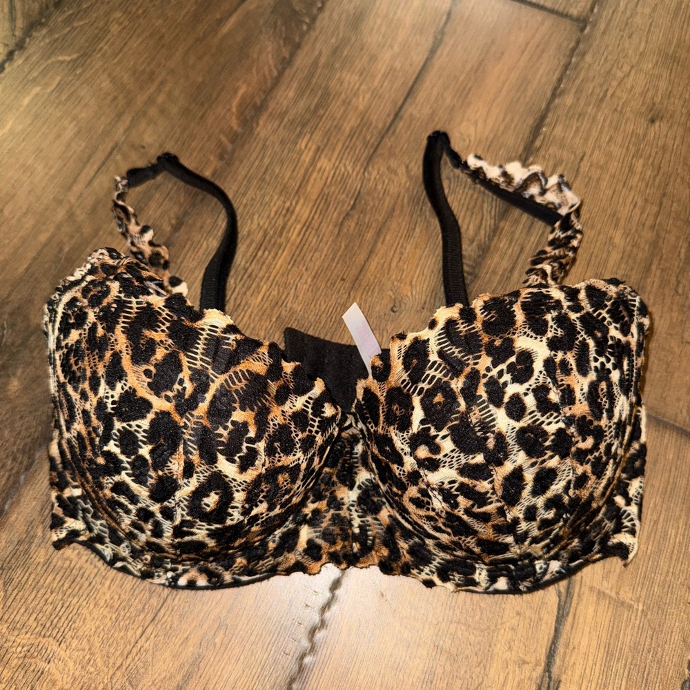 VS PINK Leopard Print Women's Bra